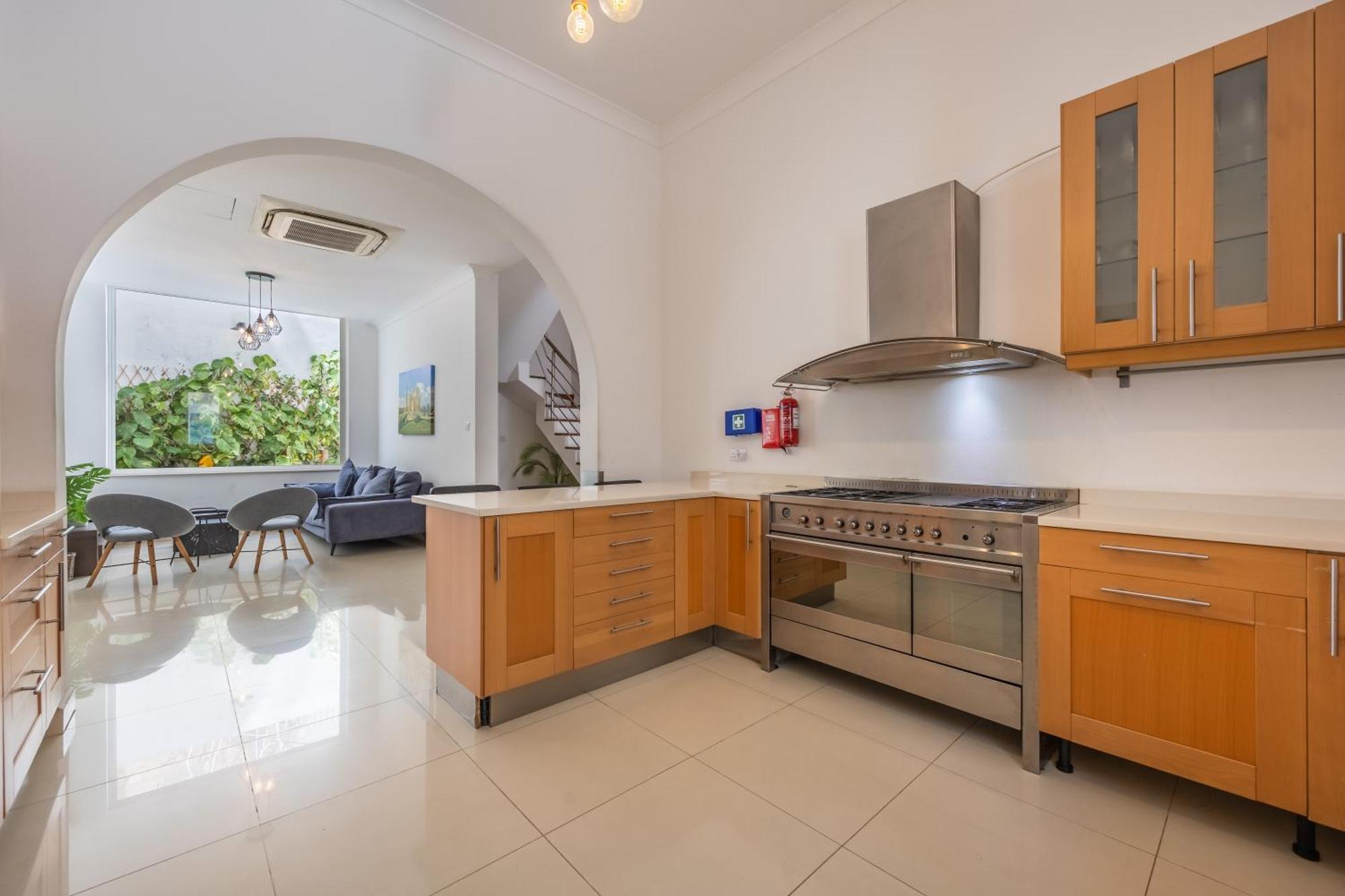 Hard To Come By - Modern & Huge House In Sliema Zewnętrze zdjęcie